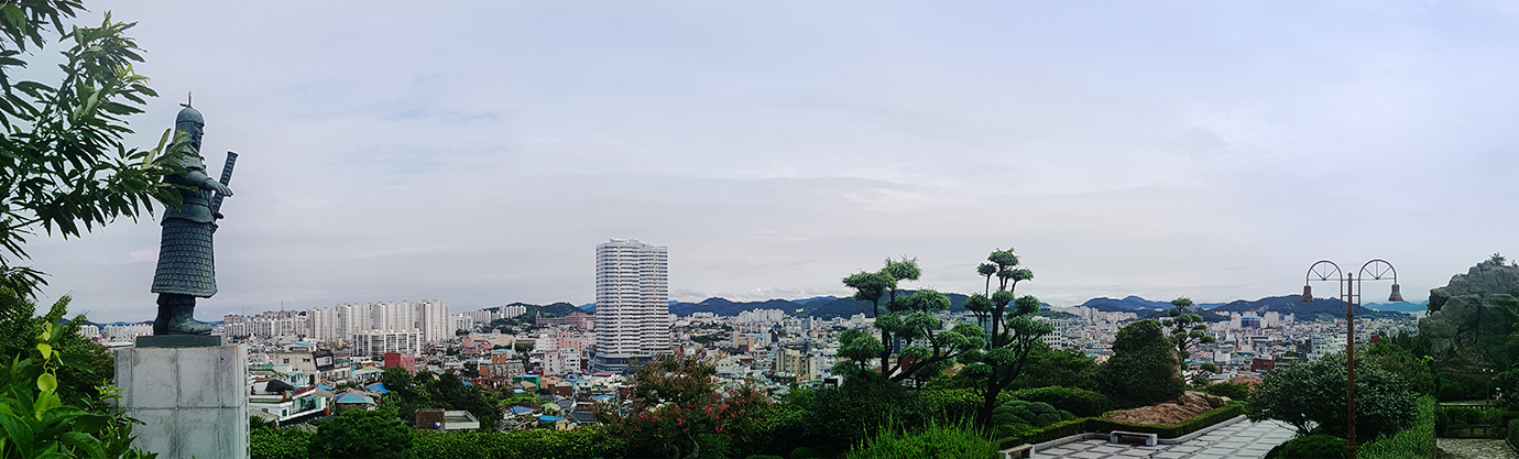 유달산의 이순신장군 동상