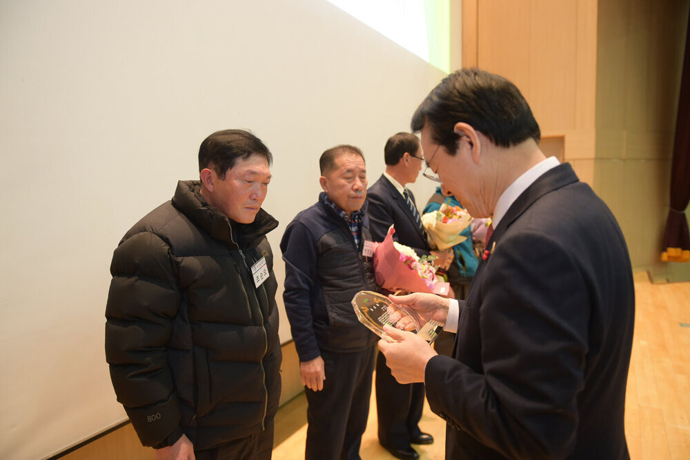 (12.27.국제축구센터) 2019 환경미화원 정년 퇴임식